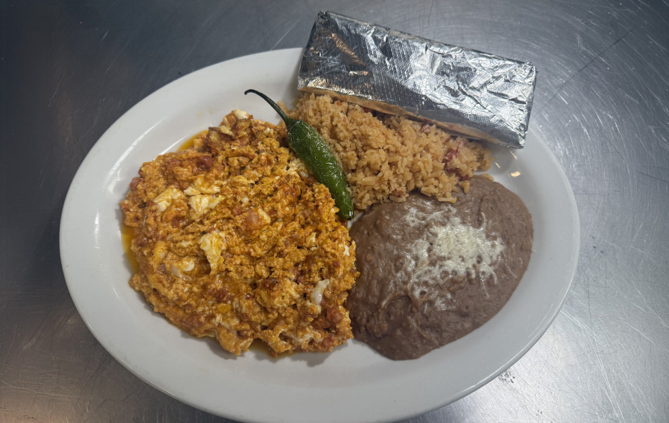 Huevos con chorizo